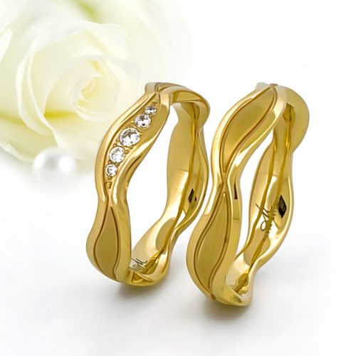 Lusora Zirconia - titán Női köves karikagyűrű arany bevonattal RGW-OU-TI000250CZ