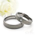 Gavin Moissanite - kalapált felületű titán Női köves karikagyűrű RGW-OU-TI281050MO