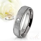 Gavin Moissanite - kalapált felületű titán Női köves karikagyűrű RGW-OU-TI281050MO
