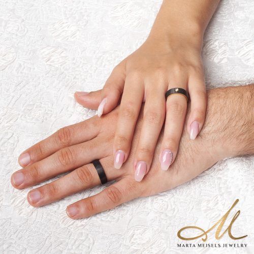Golda Zirconia - fekete karbon-nemesacél Női köves karikagyűrű arany bevonattal RGW-TG-SS011060CZ
