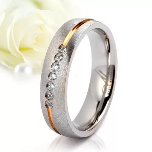 Elowen Moissanite - szálcsiszolt nemesacél Női 7 köves karikagyűrű rozé arany sávval RGW-TZ-SS172550MO