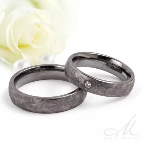 Atrian - szácsiszolt tantál karikagyűrű