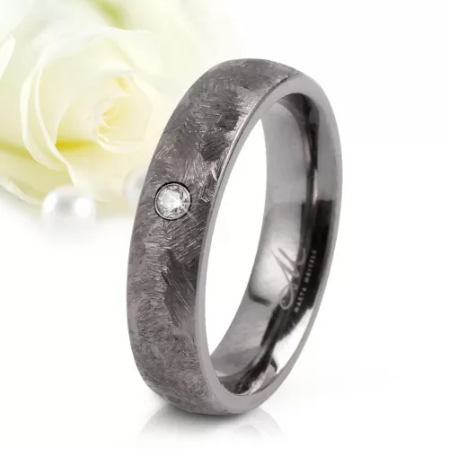 Atrian Diamond - szácsiszolt tantál karikagyűrű gyémánttal